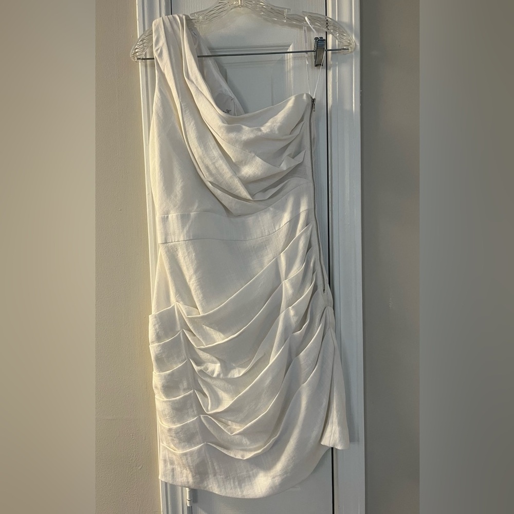 Woman’s Aryn K One Shoulder Linen Blend Dress